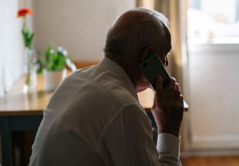    В Оренбурге пенсионер отдал мошенникам 1,38 млн рублей Оренбуржье