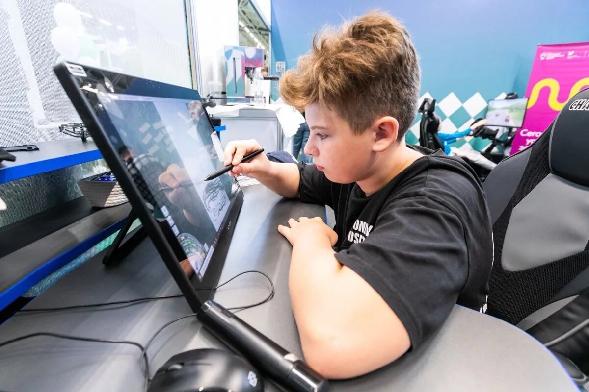    Сургутский район помогает внедрять фиджитал-спорт в российские школы