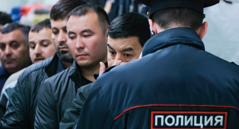 На приезжего бизнесмена пожаловались волонтеры и жена, которой тоже должен