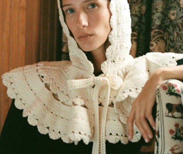 Тренд: вязаный воротничок