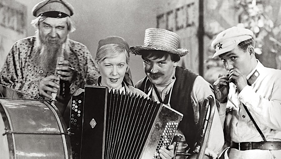 Любовь Орлова в фильме «Волга-Волга», 1938г