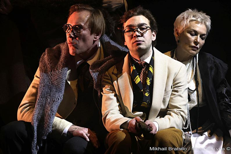 Ночь в вишнёвом саду: философия непрактичности и русская исповедь на сцене театра «Модерн»