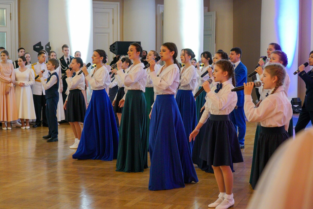    Петербург усиливает развитие системы кадетского образования