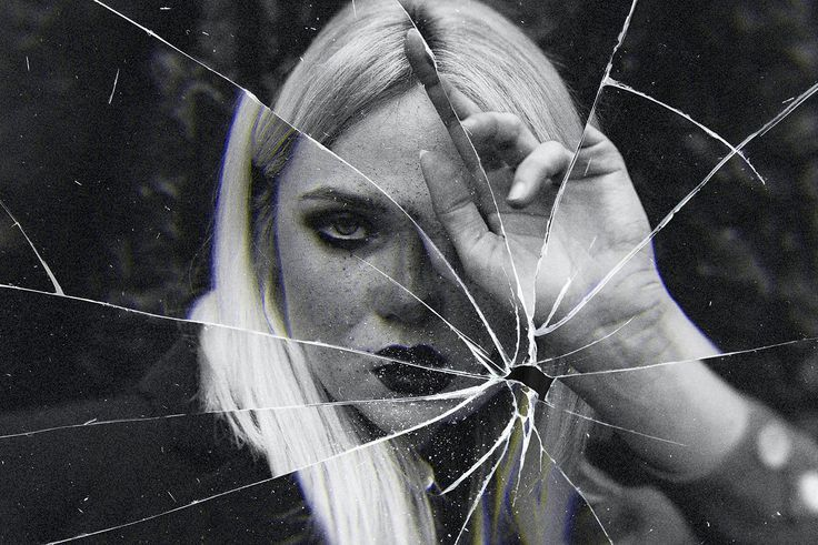 Кто такие люди-двойники и что значит их встретить?