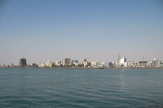    Иранский порт Бендер-Аббас (фото: commons.wikimedia/Ivan Mlinaric)