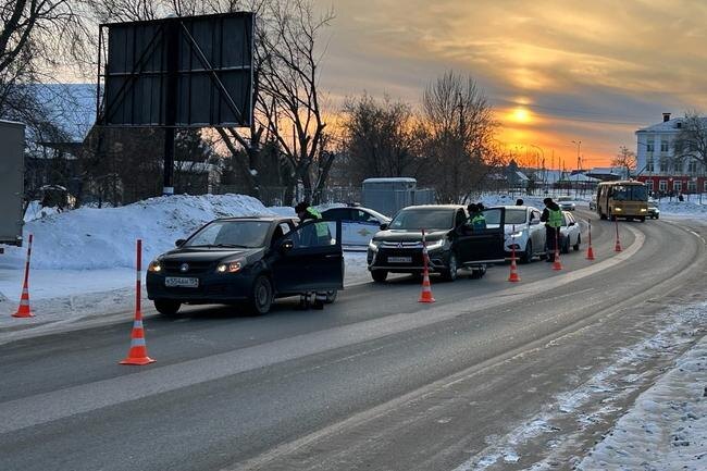 Российская ГИБДД заранее предупреждает о массированных рейдах, но точное место и время их проведения обычно не сообщается – водителей информируют только о дате проведения операции