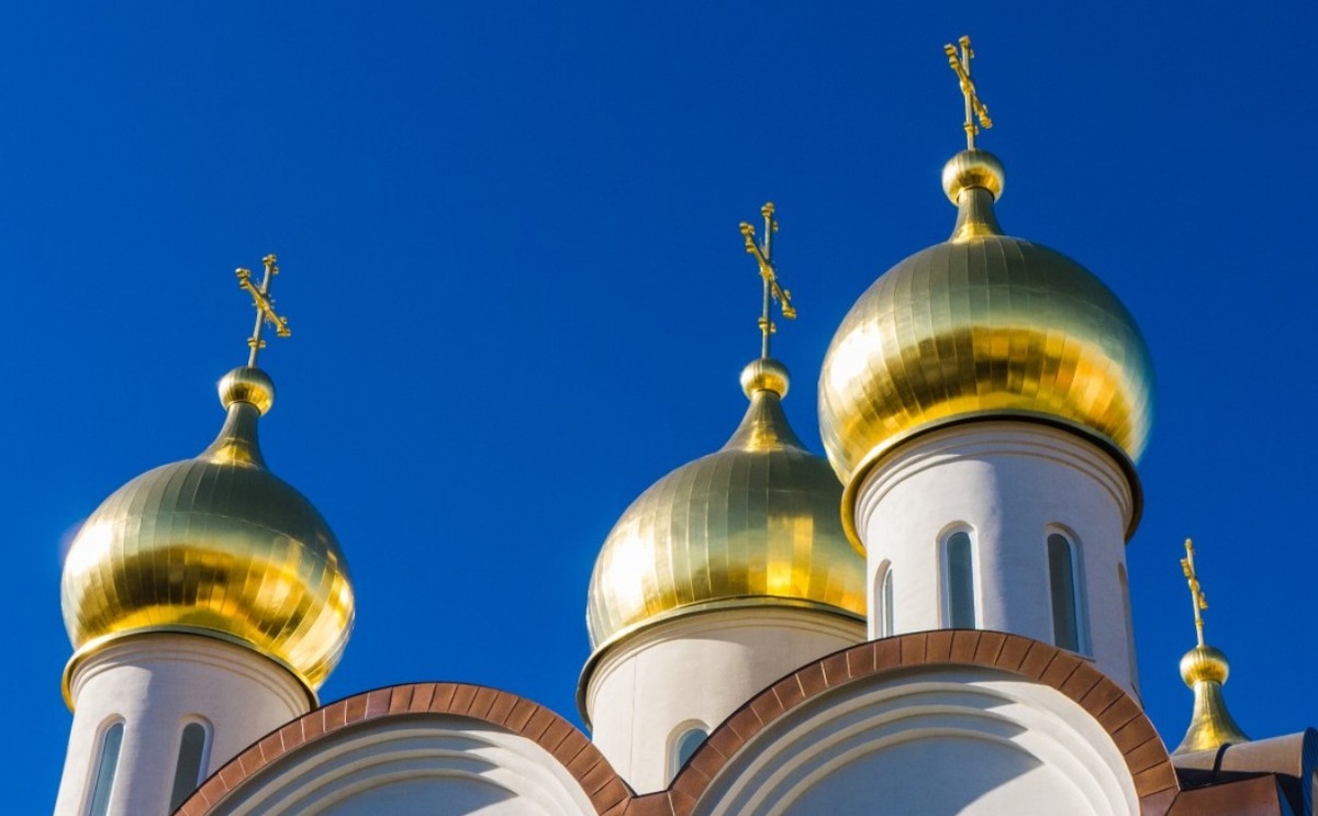    Митрополит Корнилий возглавил литургию и панихиду в Архангельске