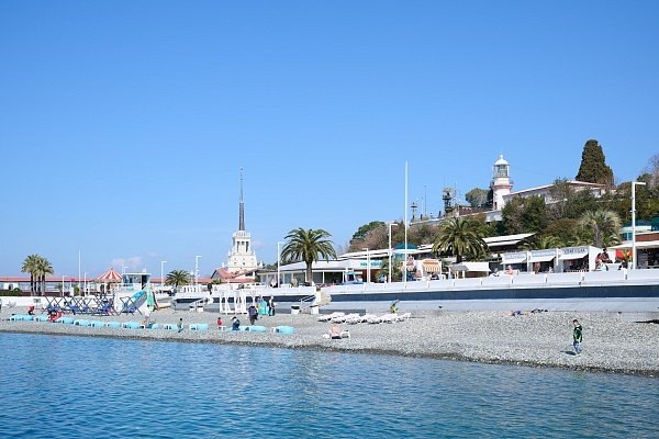 В Сочи зимние пляжи работают ежедневно с 9:00 до 17:00