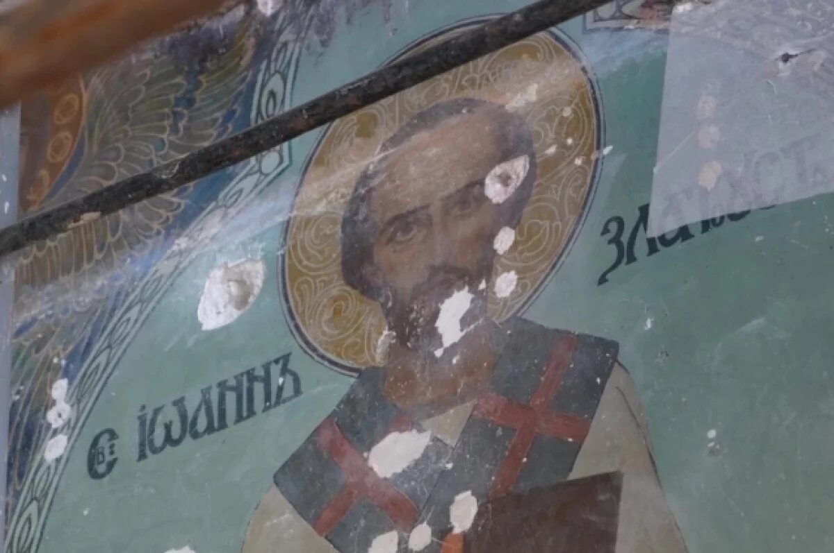    Найденную в здании Елизаветинской богадельни историческую живопись сохранят