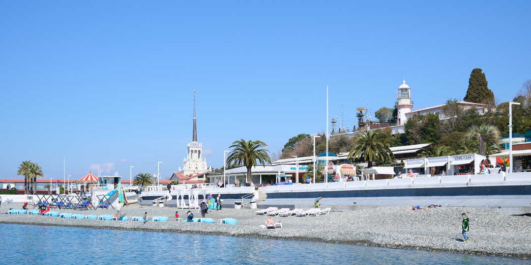 Зимние пляжи Сочи ежемесячно посещают более 300 тысяч человек