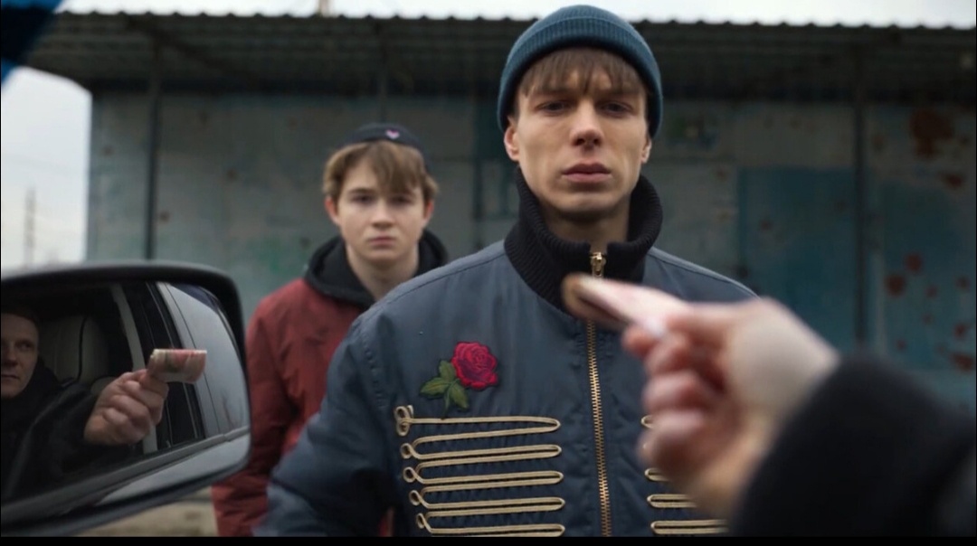 Фото из интернета. Кадр из фильма "Малыш".