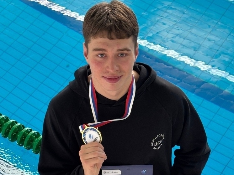     Две золотые награды новгородец получил в свой 19-й день рождения 18 марта. Фото: тренер Елена Иванова ВКонтакте