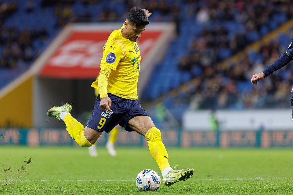    Во втором тайме после замен "желто-синие" пытались сравнять счет, но не одолели хозяев поля. Фото: ФК "Ростов"