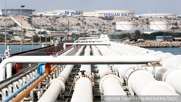     Фото: ABEDIN TAHERKENAREH/EPA/ТАСС   
 Текст: Вера Басилая