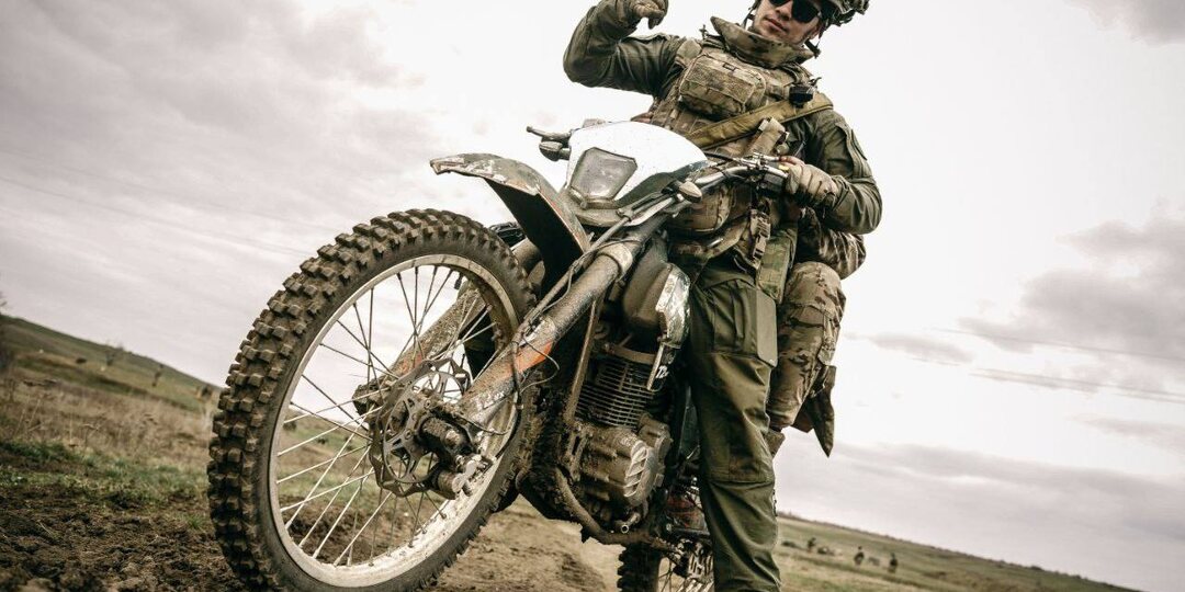 Идут вперёд сквозь пламя и туман