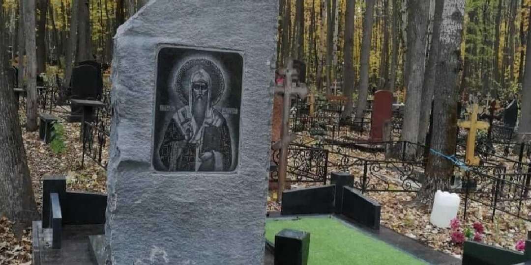 Почему именно весной важно убрать место захоронения