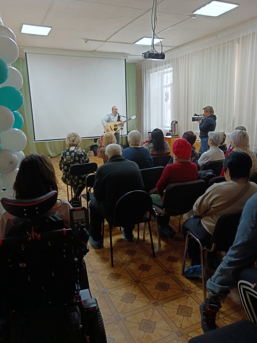 Видеооператор тоже был