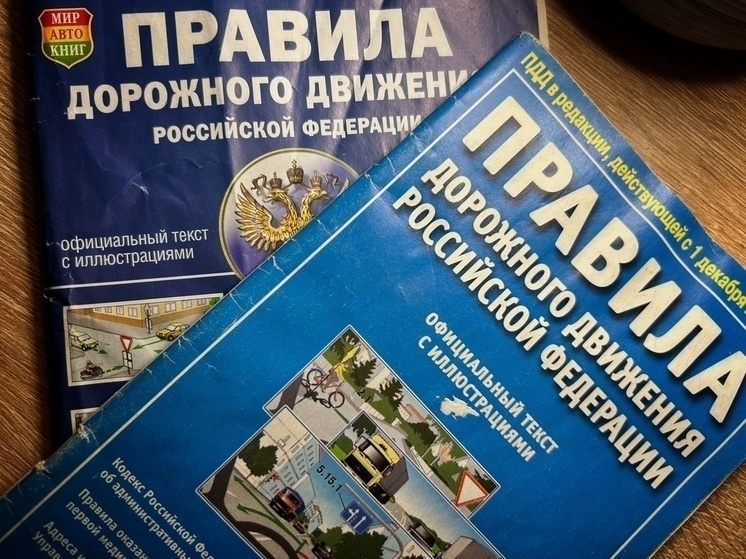     Для снижения аварийности важно и качество дорог. Фото: Архив МК в Великом Новгороде
