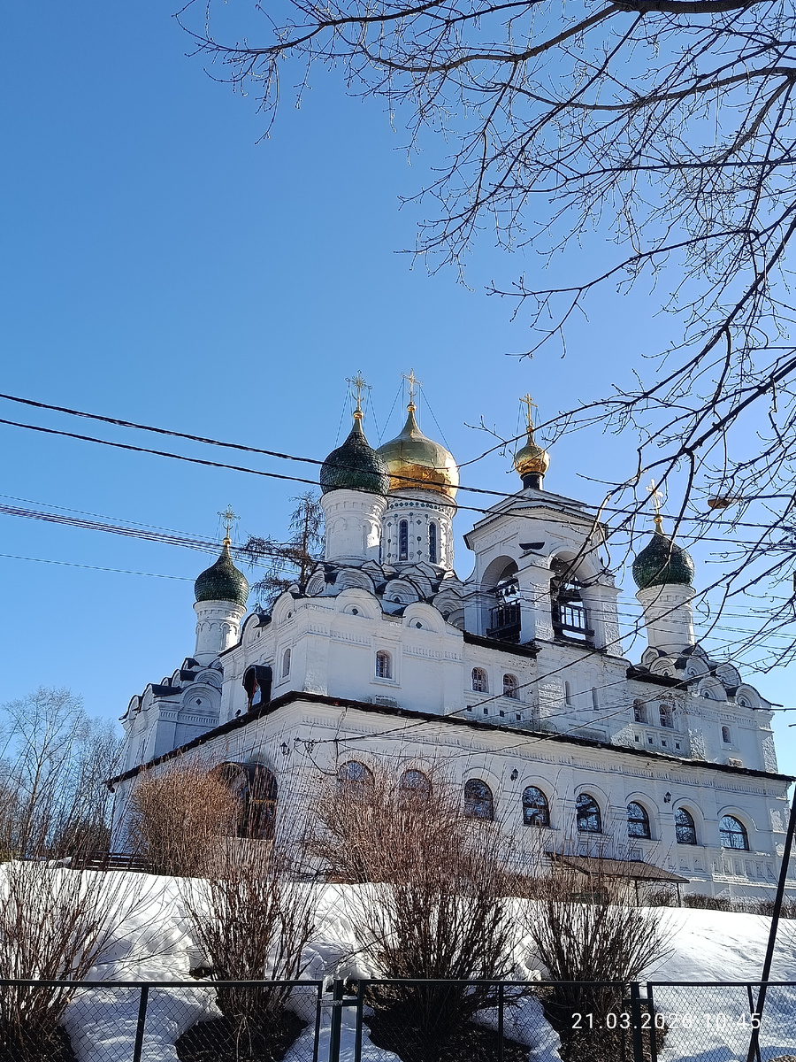 Никольская церковь 17 века в селе Николо- Урюпино