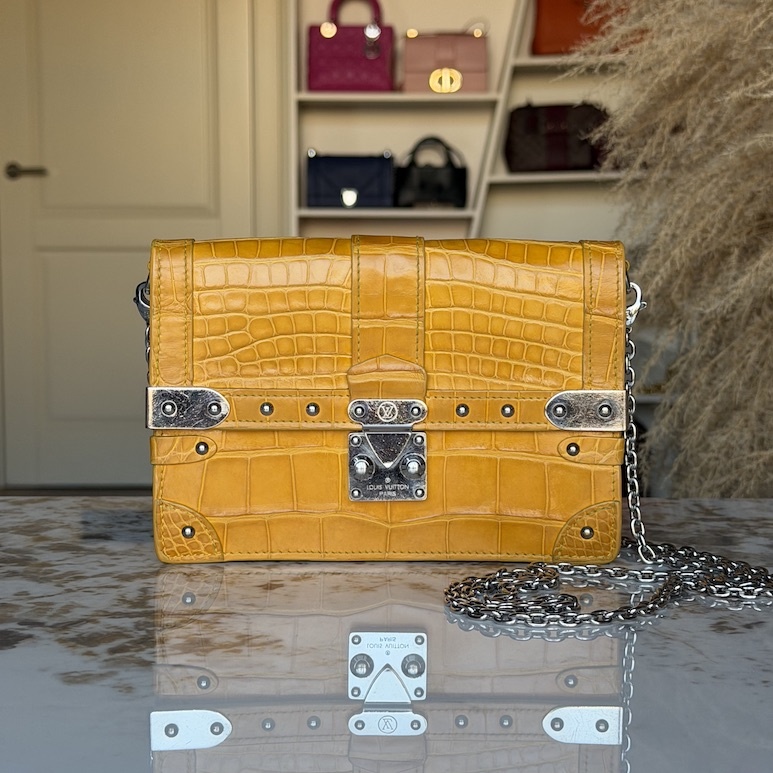 Сумка Louis Vuitton Trunk Chain из кожи аллигатора 