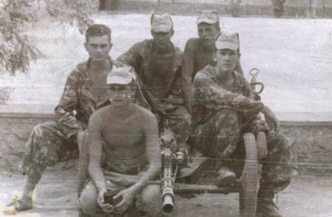 "Бывали неспокойные вылеты, когда в нас постреливали": сержант о службе в Тахта-Базарской ДШМГ в Афганистане