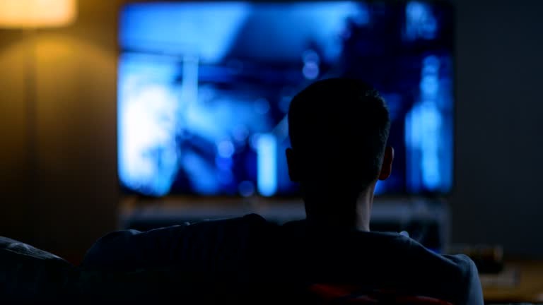 Живу с мужем 25 лет, никаких цветов и подарков не вижу. Почему мужчины со временем становятся ленивыми?