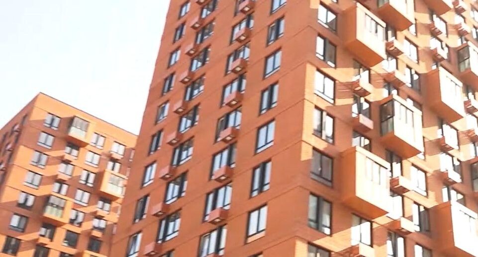 Десять семей въехали в новые квартиры по реновации в Балашихе