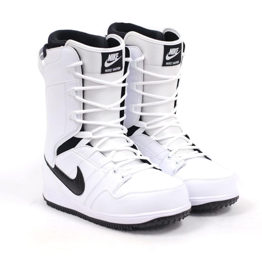 Главное преимущество сноубордистов?