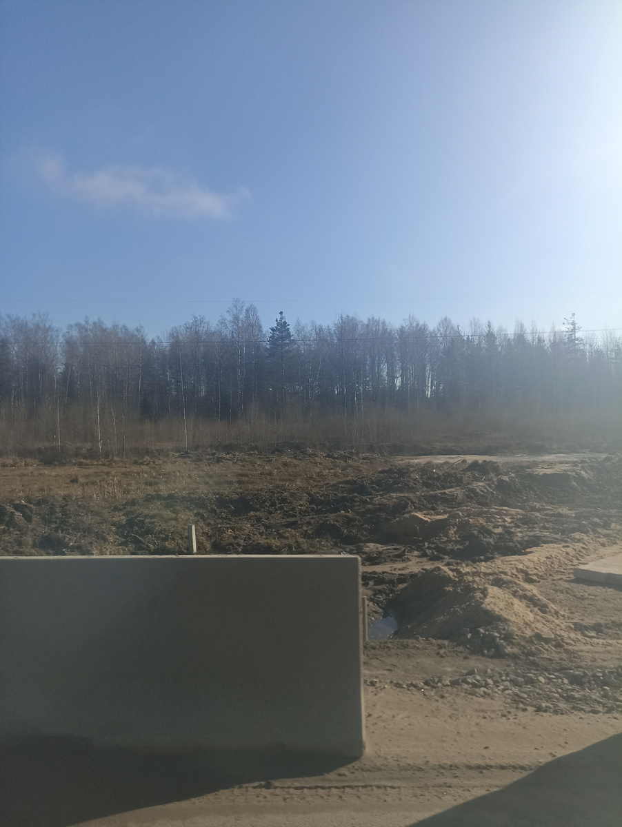 Но экономическое развитее принудило пострить дорогу в обход Мурино. Это примыкаиние дороги в обход Мурино, которая будет продолжением Пискарёвского проспекта 