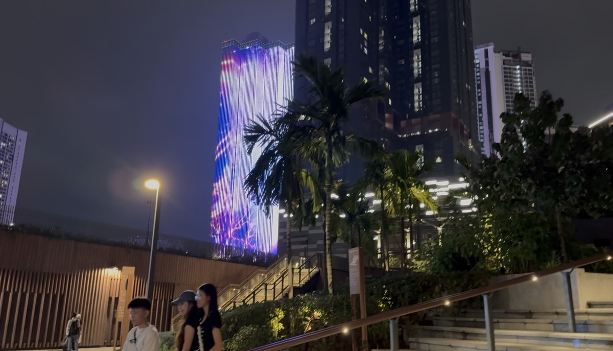 The exchange TRX. Парк на крыше