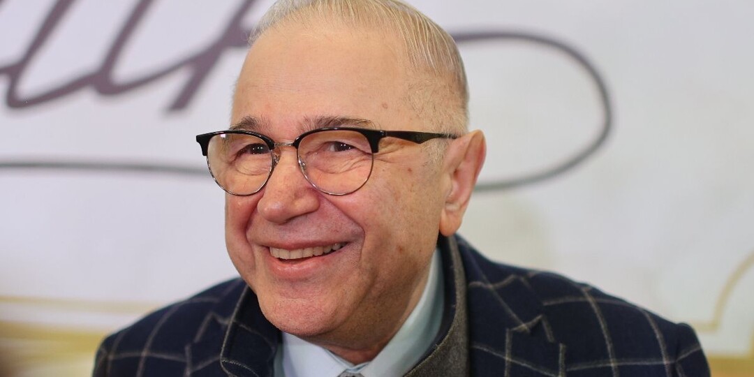 Жена Евгения Петросяна призналась, что оставляет детей с мужем лишь на час