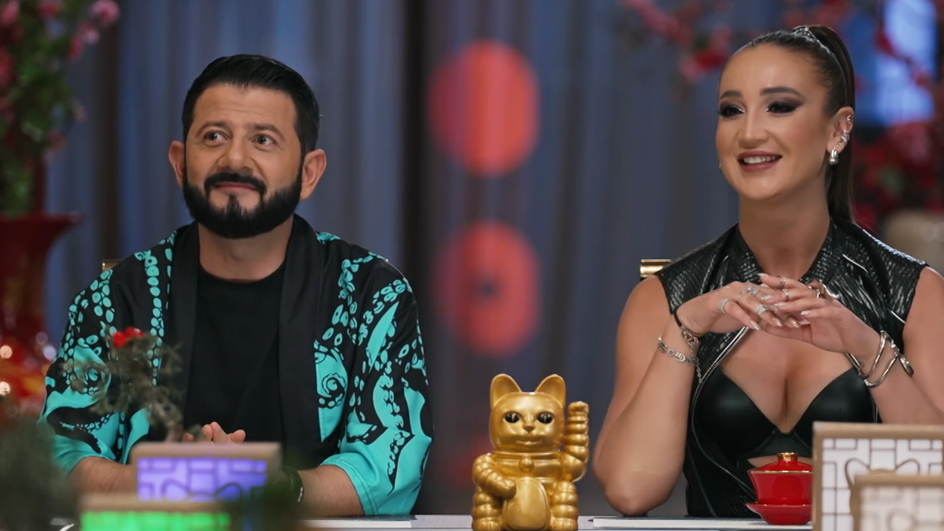 Кадр из шоу «Сокровища императора»