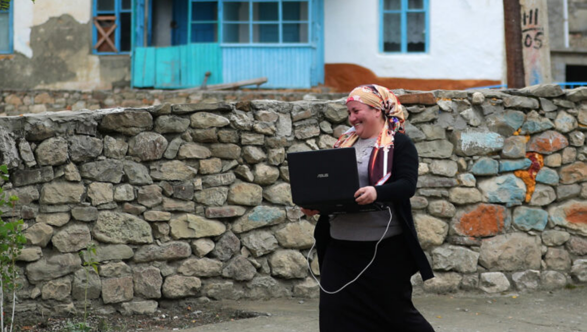 Учителя тоже люди и хотят удаленку на каникулах