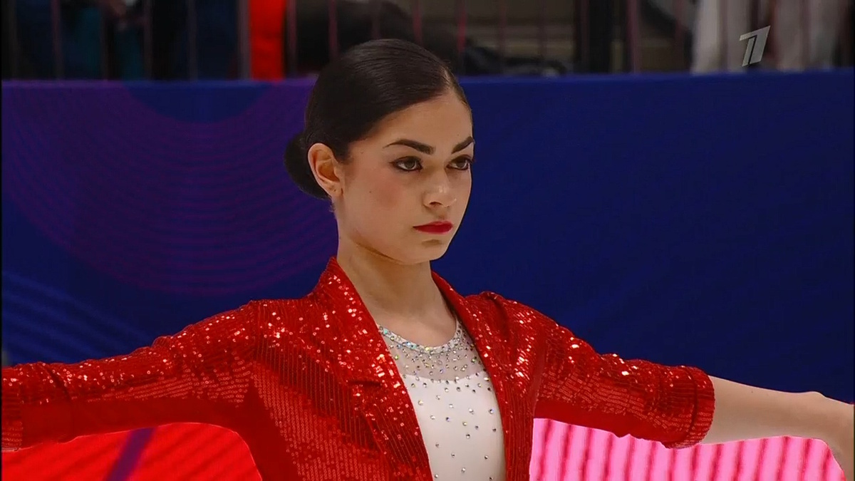    Аделия Петросян на Кубке Первого канала 2026. Фото: стоп-кадр прямого эфира "Первого канала"