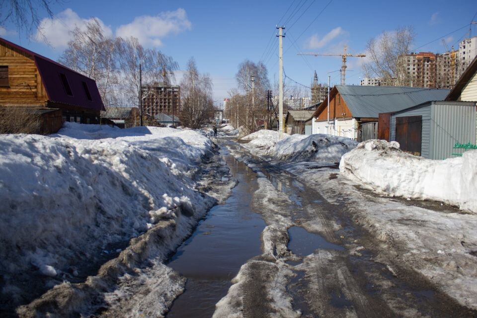    Снег. Лужи. Источник: Анна Меньшикова