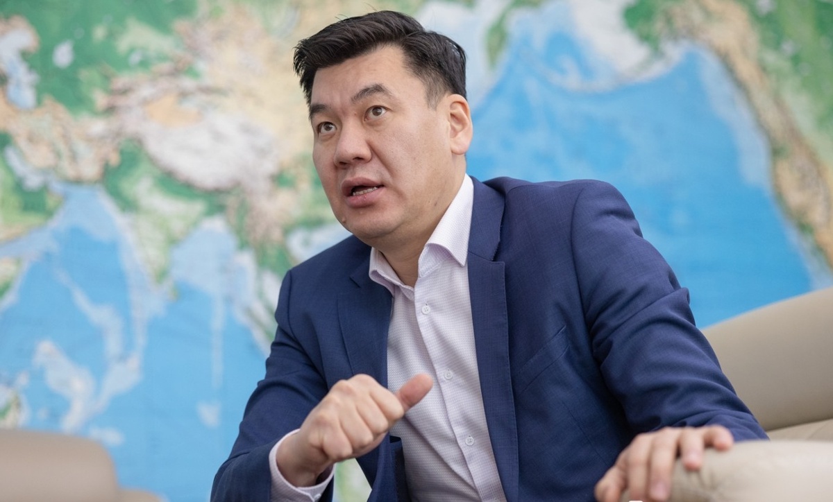 Тэлмэн Тунсаг, испольнительный директор MIAT