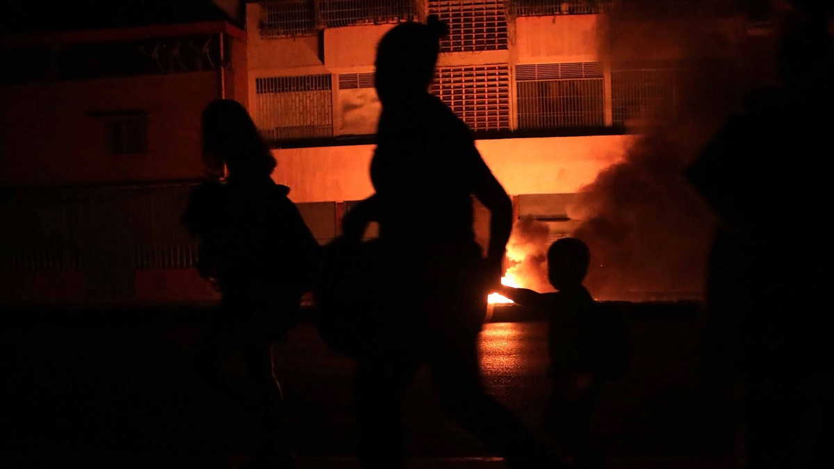    Венесуэла отключение света мать с детьми ЕПА