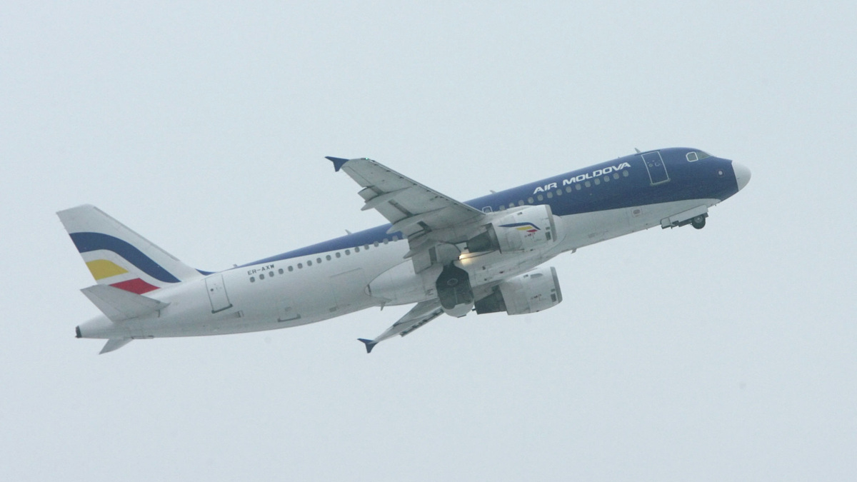    Молдавская авиакомпания Air Moldova самолет РИА