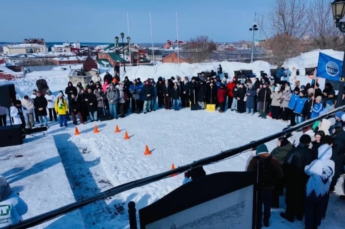    Более 1500 томских волонтёров откликнулись на заявки по расчистке снега