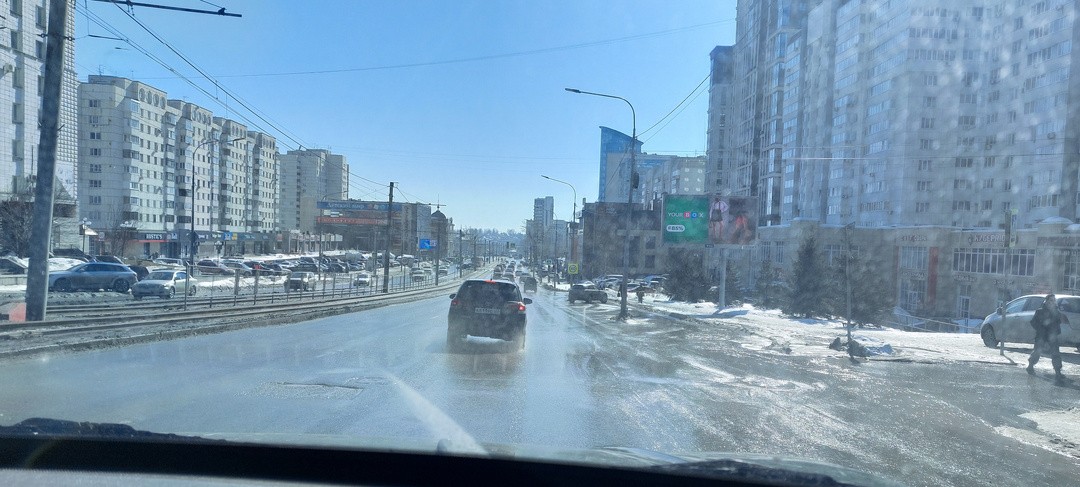 По проспектам текут весенние реки и книжка для внука