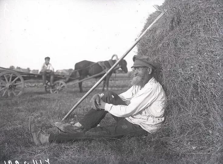 А ЖИЗНЬ, КАК РЕКА...