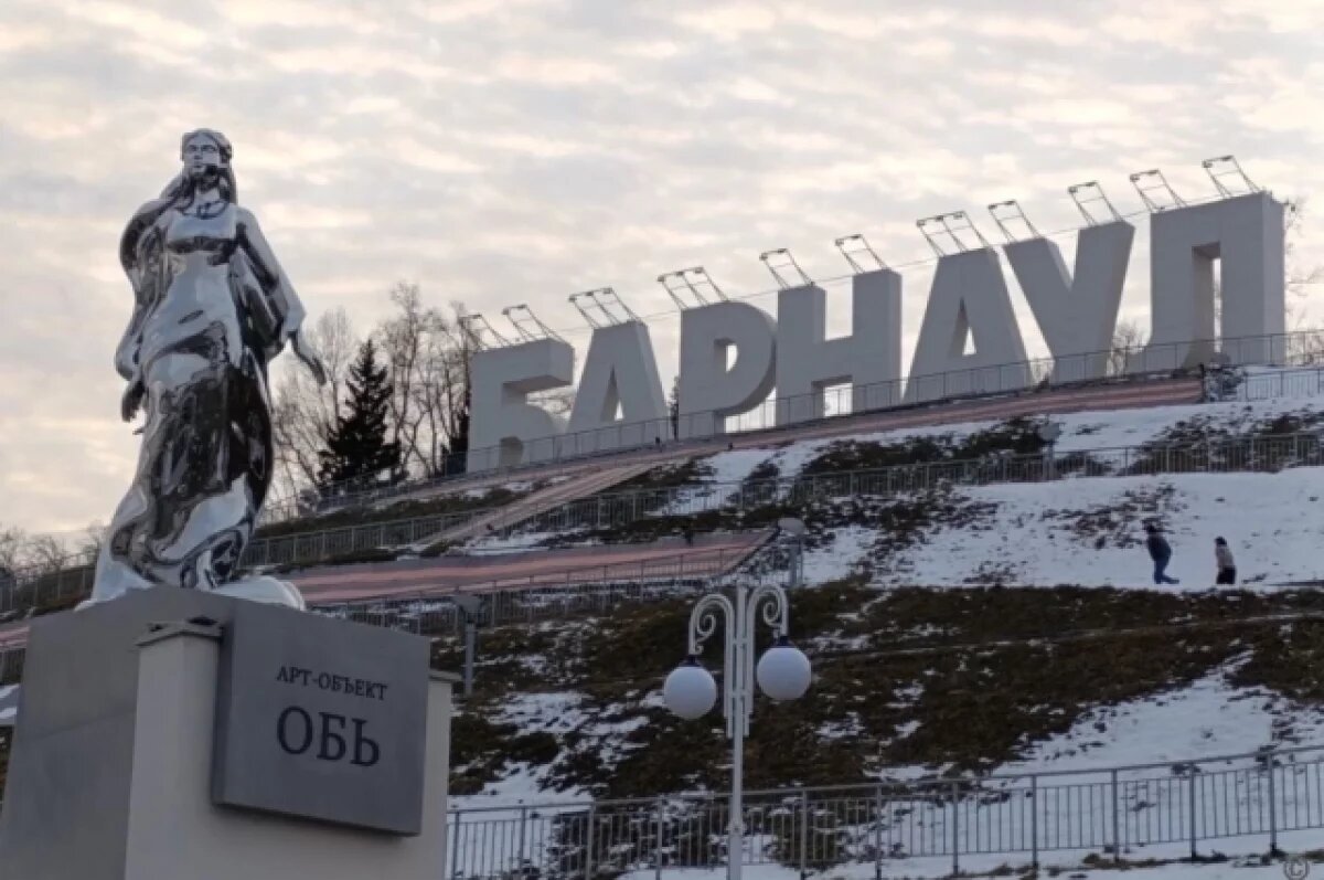    В Барнауле подростки устроили прогулку по Оби