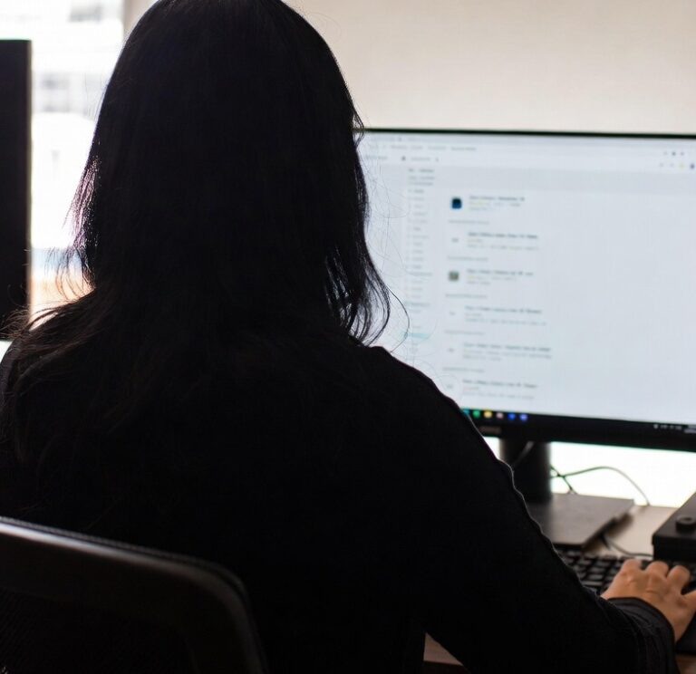    Оренбурженка хотела заработать на инвестициях и лишилась 737 тысяч рублей Оренбуржье