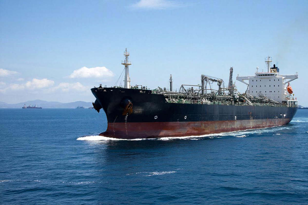 Два российских танкера взяли курс на остров.  Фото: Изображение сгенерировано с помощью ИИ / Светлана Возмилова