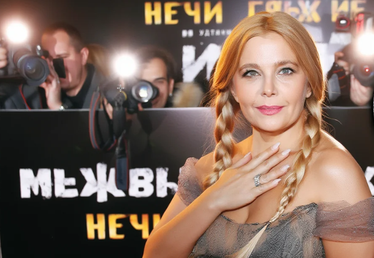 Ирина Пегова тайно вышла замуж? Актриса засветила кольцо на том самом пальце