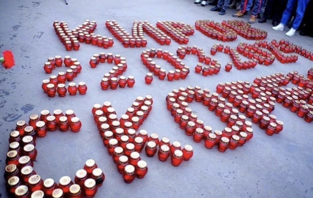    Память погибших в "Крокус Сити Холле" почтили в Кирове