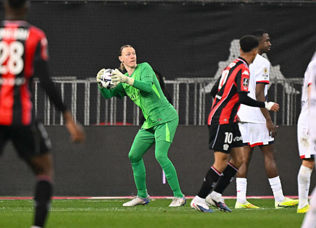     Во Франции отреагировали на сухой матч Сафонова в Ницце