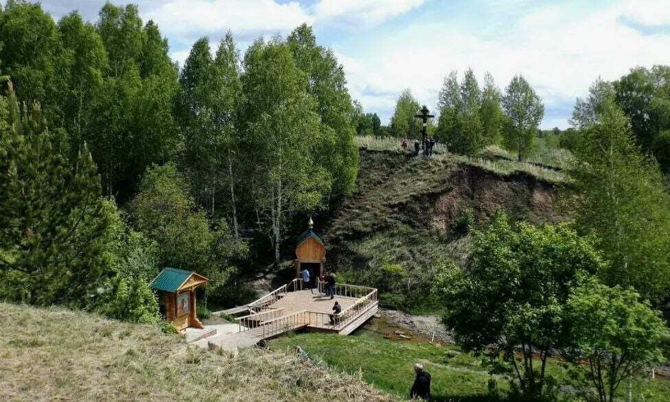 https://svyato.info/altajjskijj-krajj/pervomajjskijj-rajjon-altajjskijj-krajj/selo-sorochijj-log-pervomajjskijj/237-rodnik-svjatojj-istochnik-ioanno-predtechenskogo.html