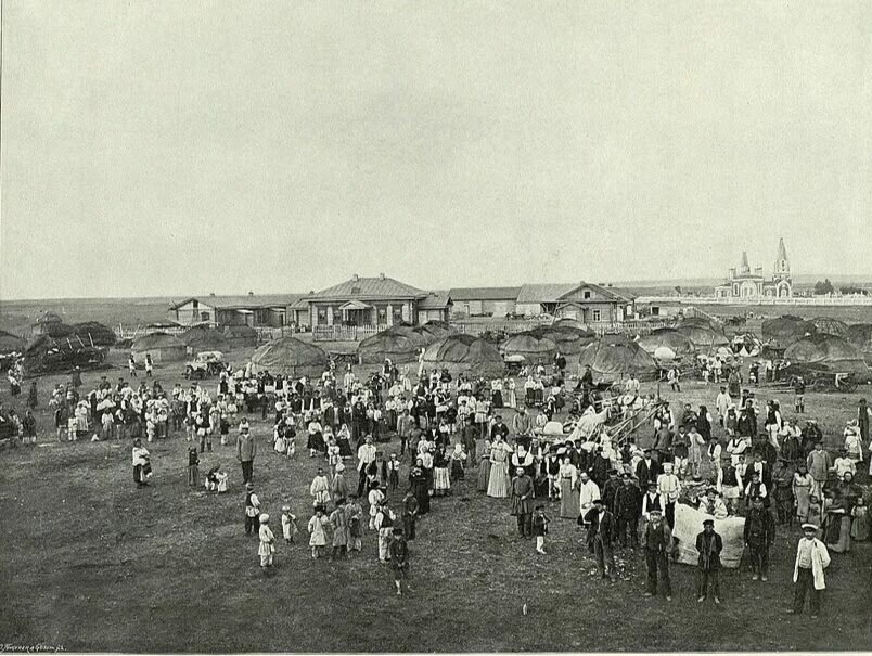 На фотографии (из простора интернета) изображён переселенческий пункт, снятый около станции Канск (Канский уезд Енисейской губернии)