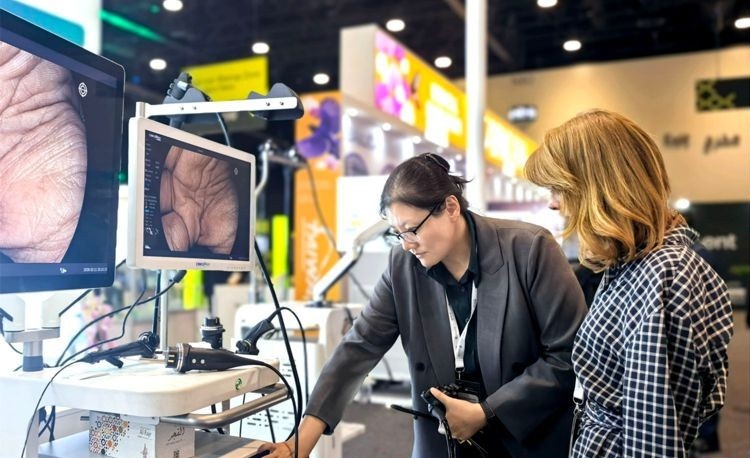 Стенд Concemed на World Health Expo 2026 в Дубае